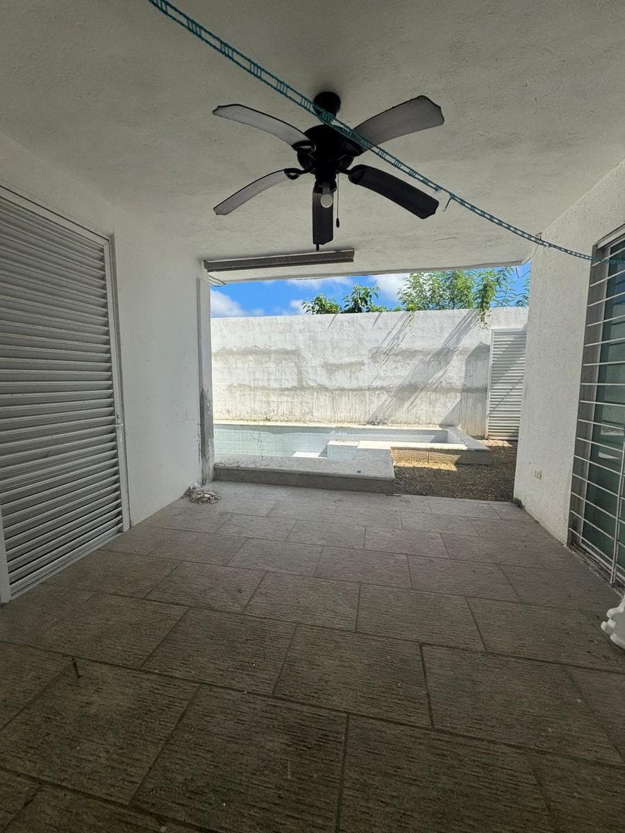 HOUSE FOR SALE IN THE FENIX SUBDIVISION, CAMPECHE