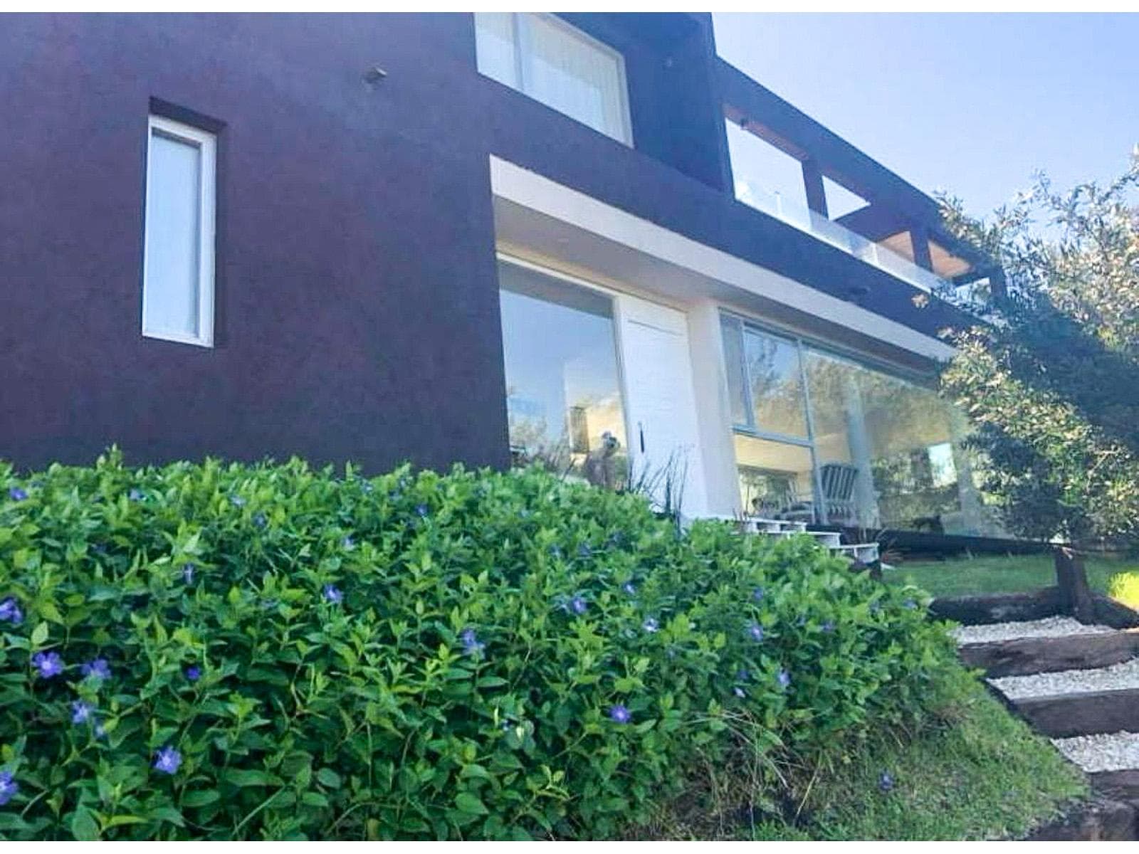 4-Bedroom House for Sale in the Golf II Neighborhood, Costa Esmeralda
