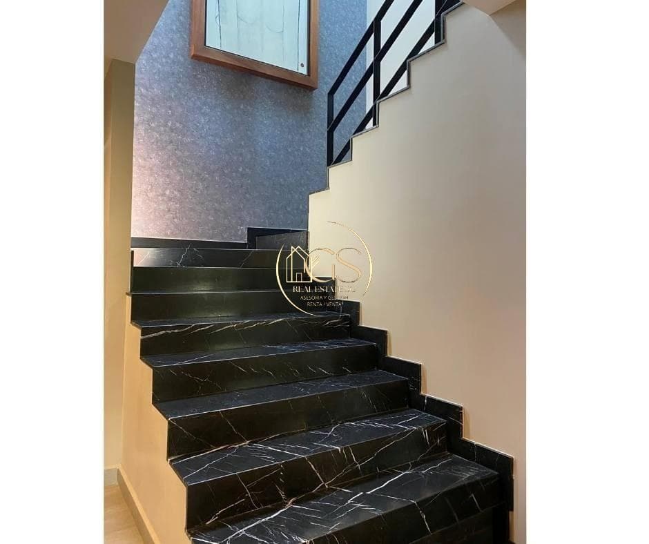 HOUSE FOR SALE IN MAGNO RESIDENCIAL CELAYA