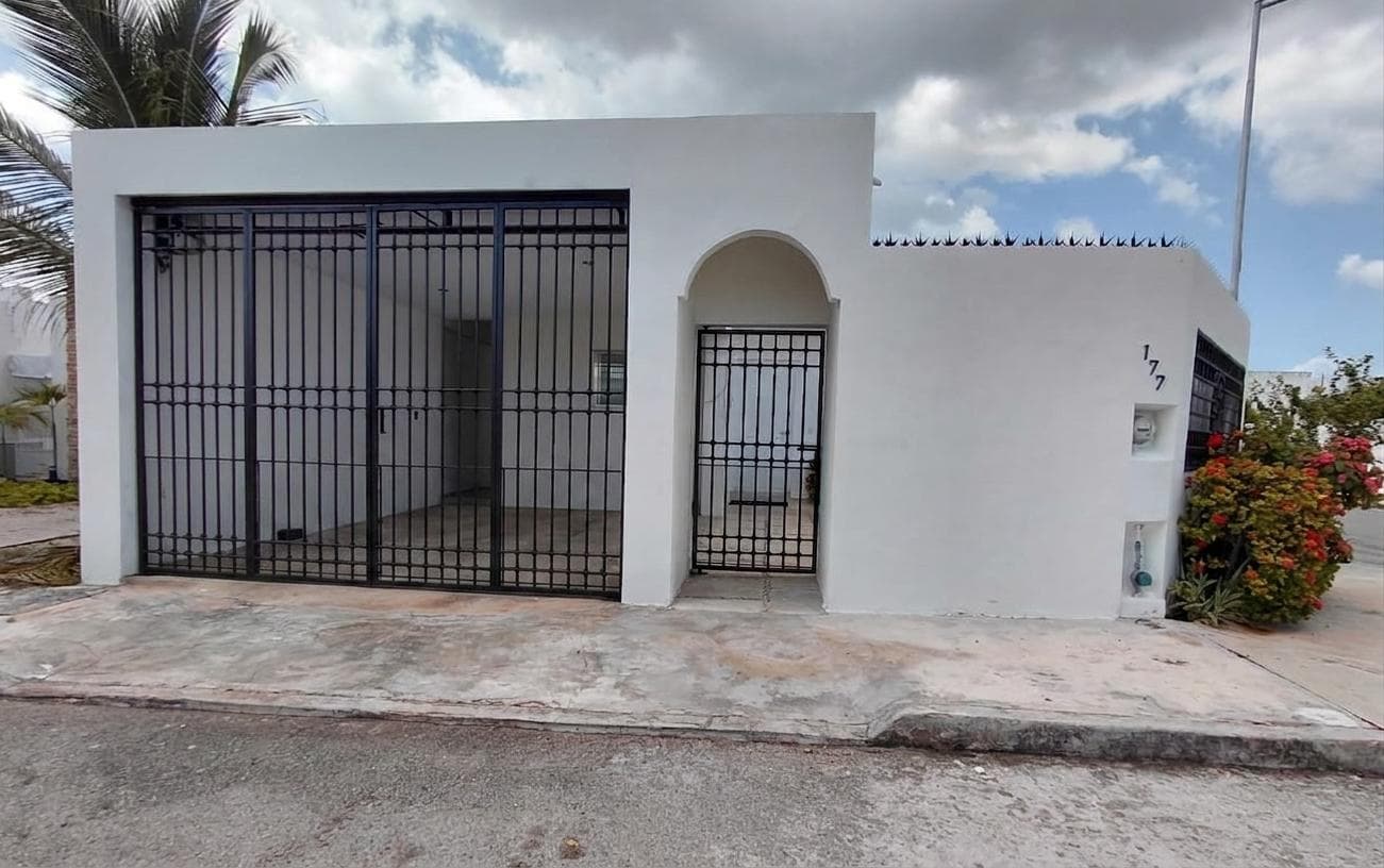 HOUSE FOR SALE IN GRAN SAN PEDRO CHOLUL | ONE STORY, SOLAR PANELS
