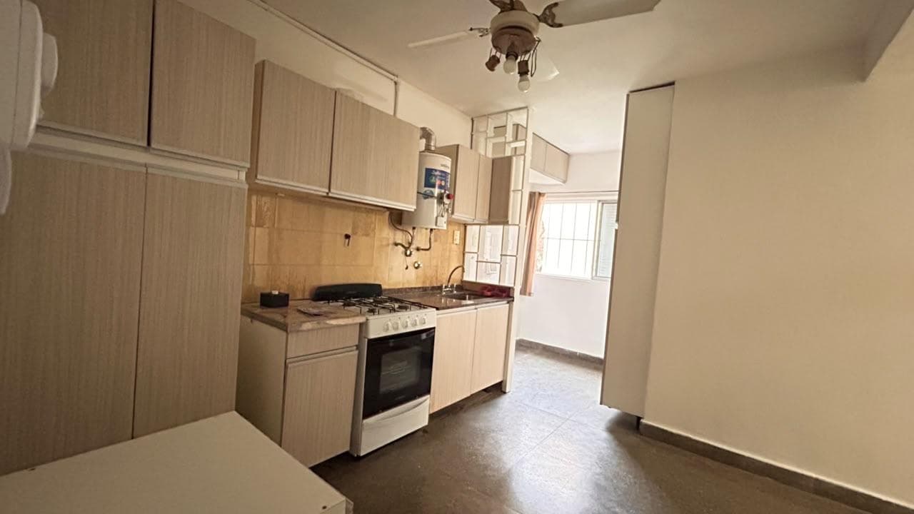 3-bedroom apartment for rent in the UNIMEV towers (with a view of the mall)