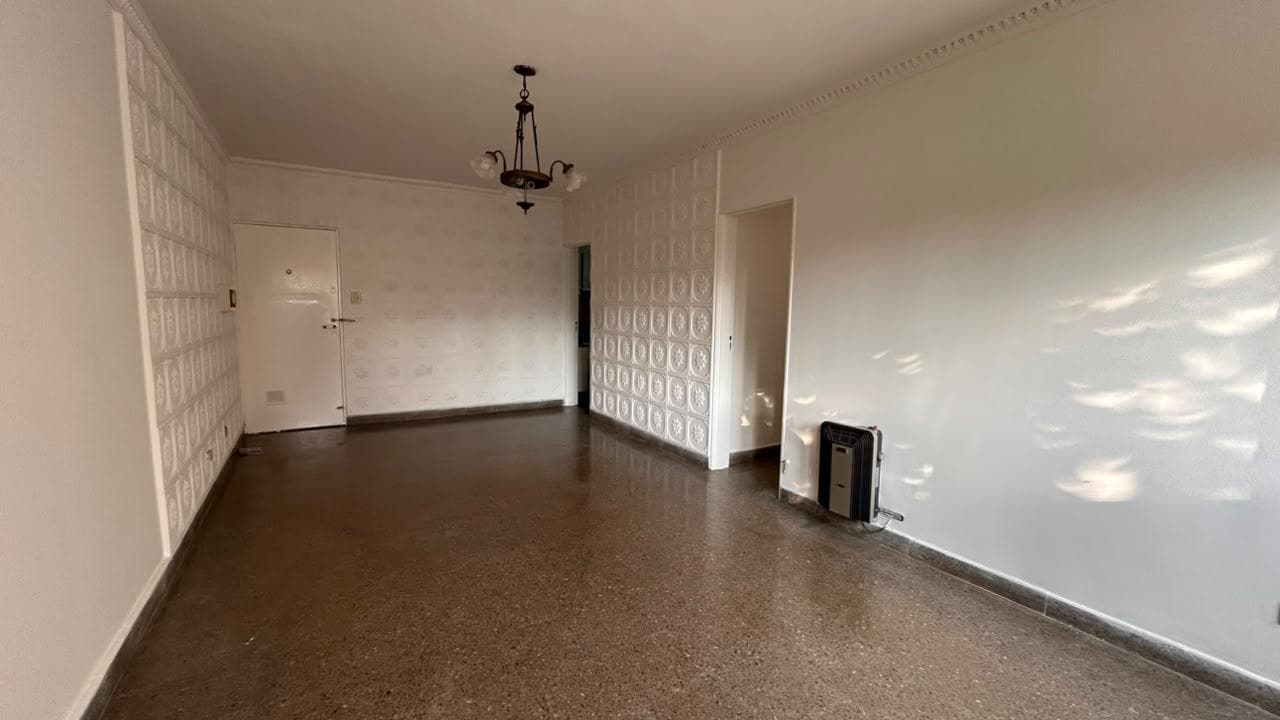 3-bedroom apartment for rent in the UNIMEV towers (with a view of the mall)