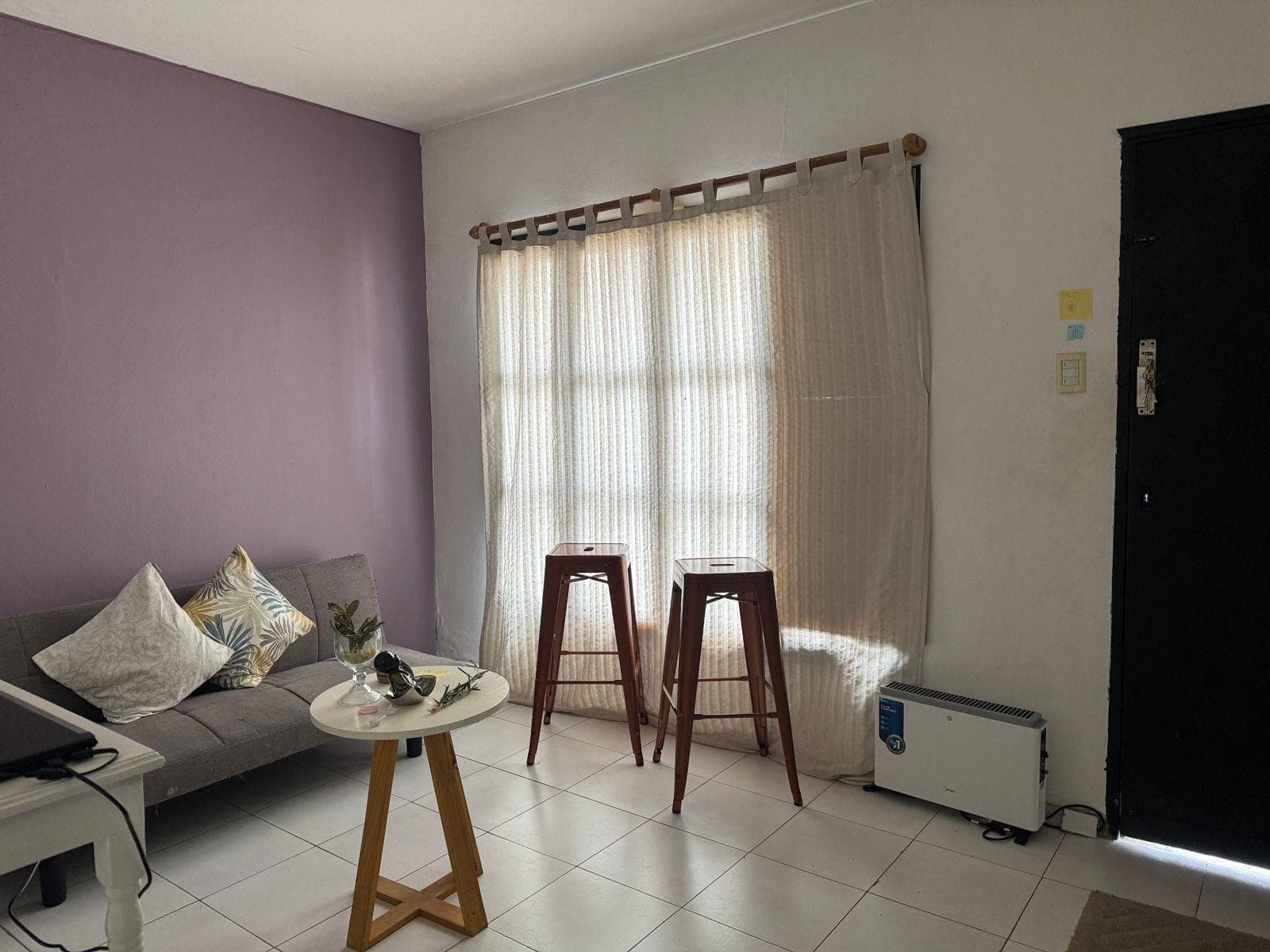 Recycled House for Sale in the Jardín Trapiche Neighborhood, 2 bedrooms