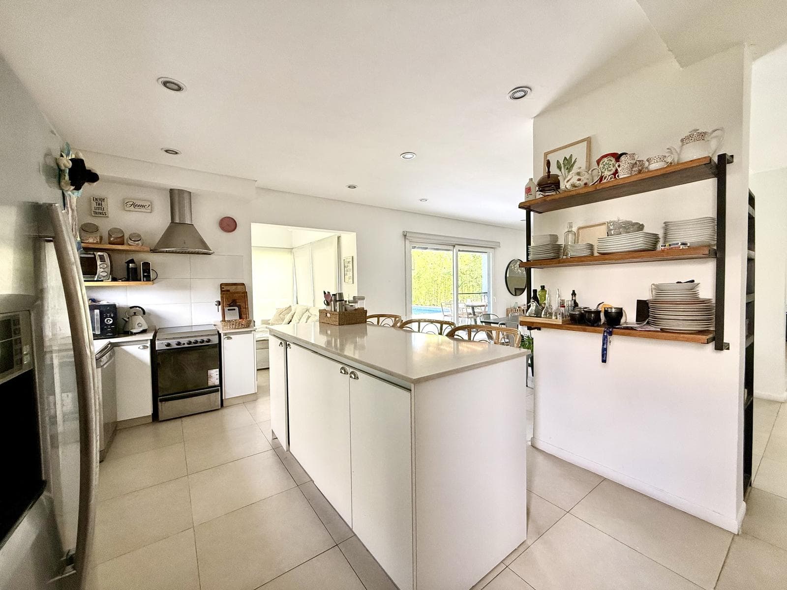 Excellent house in Barbarita, on an interior lot
