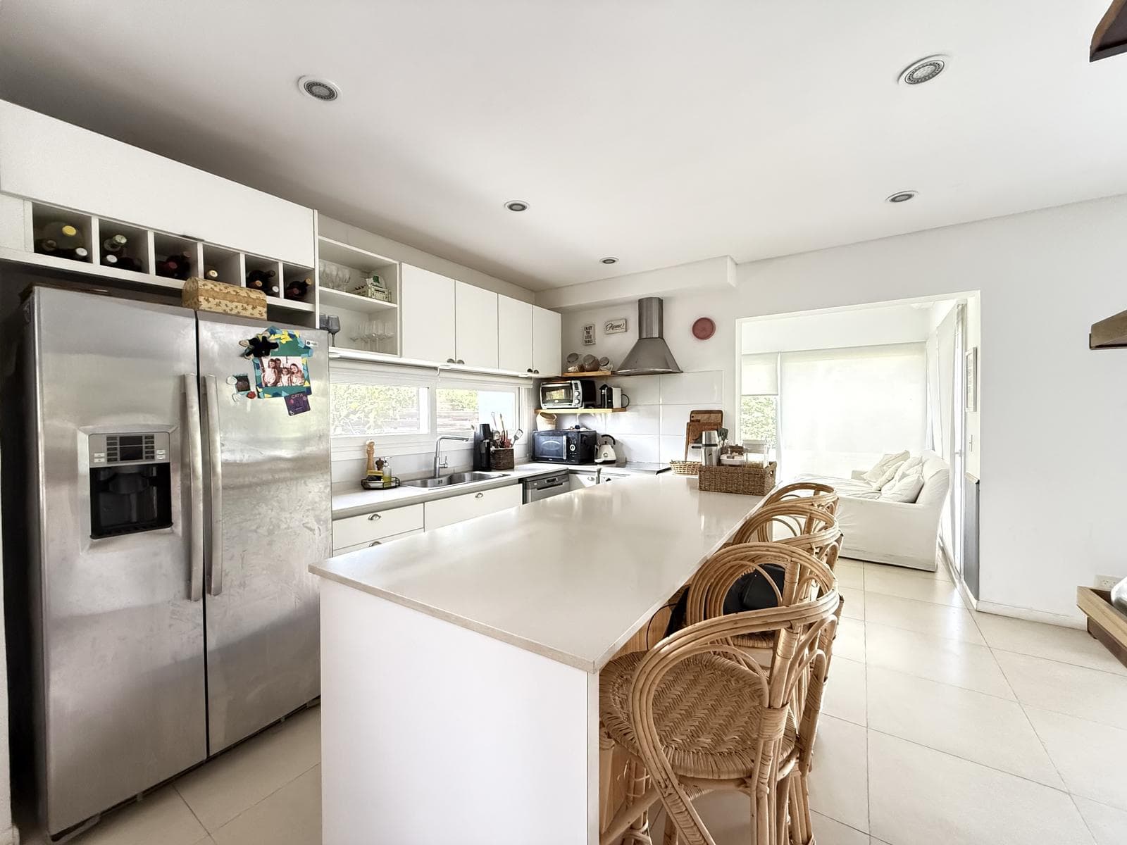Excellent house in Barbarita, on an interior lot