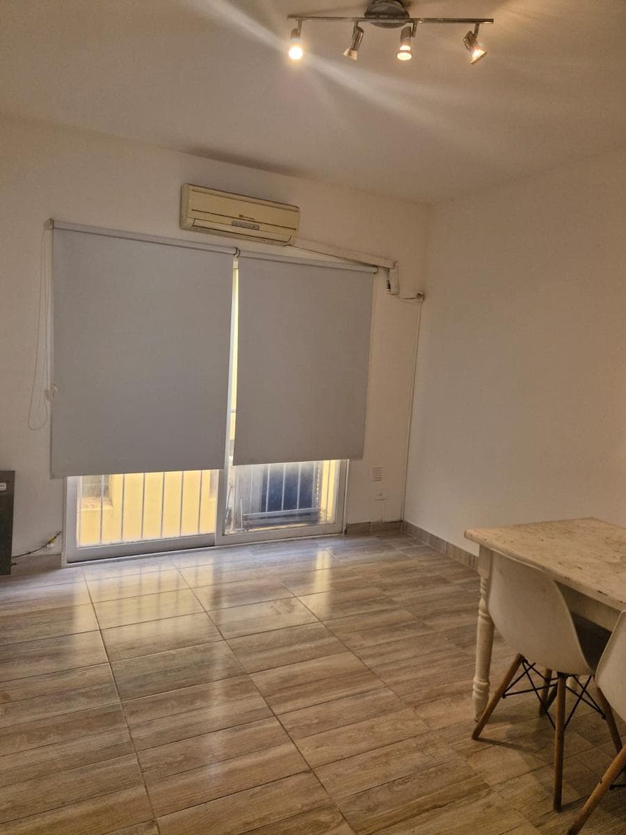 FOR SALE: 3-ROOM APARTMENT IN A BUILDING WITH A POOL, BARBECUE, COMMUNITY ROOM, AND LAUNDRY FACILITIES