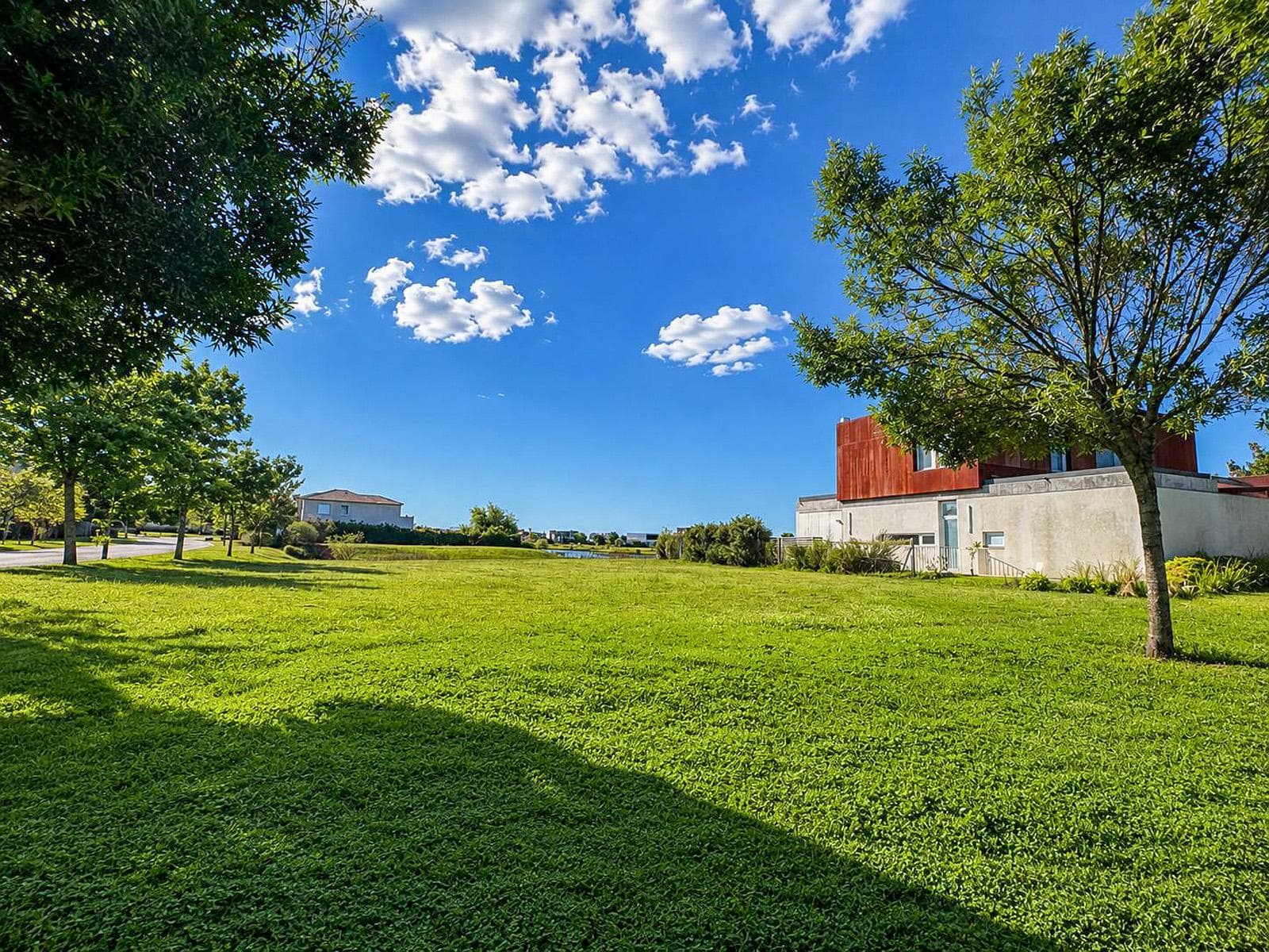 Land for Sale in La Laguna: 1,080 m², Muelles Neighborhood, Puertos del Lago, Escobar