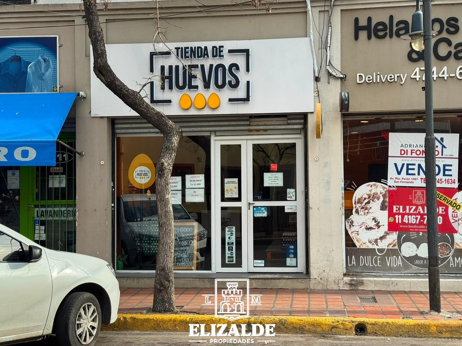 Constitucion and Ayacucho - Spacious commercial space for sale with good rental income - For Sale - San Fernando