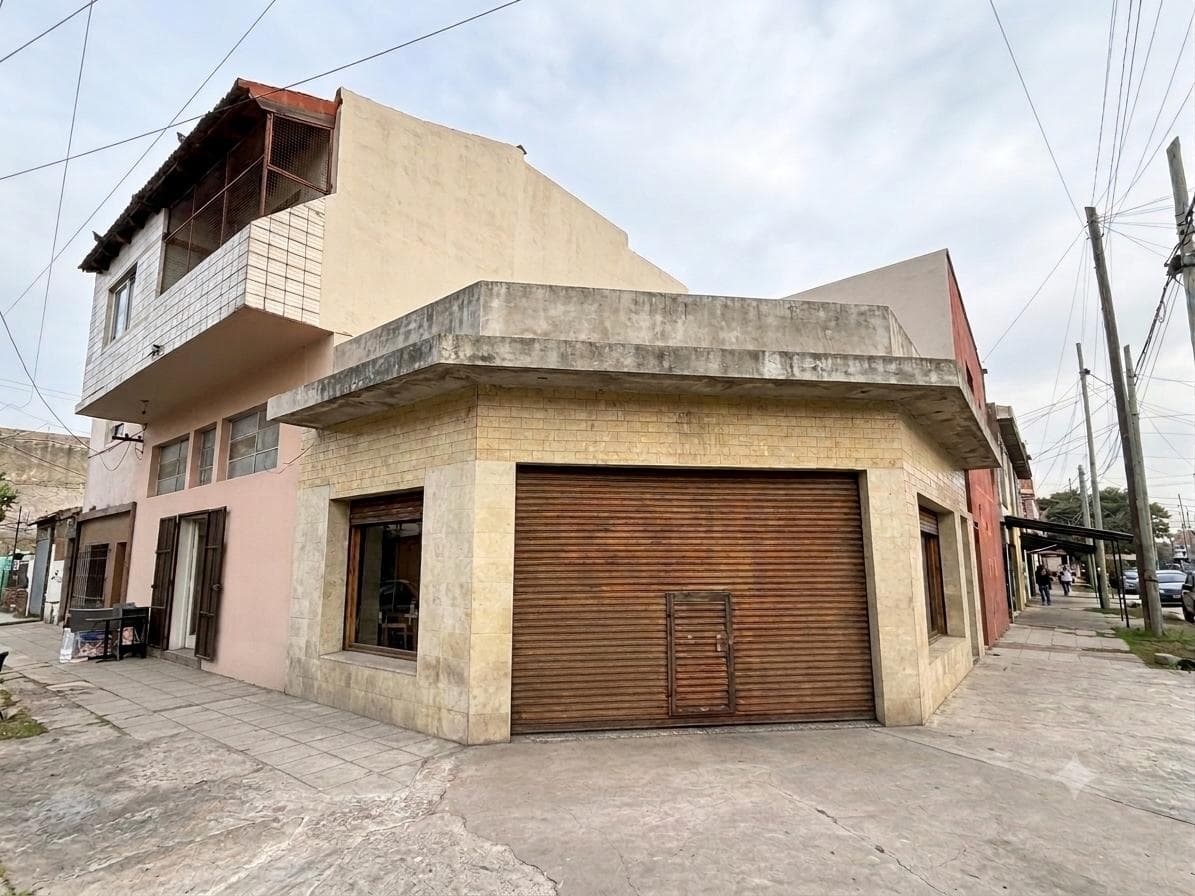 Deposito con Vivienda - Retasado-