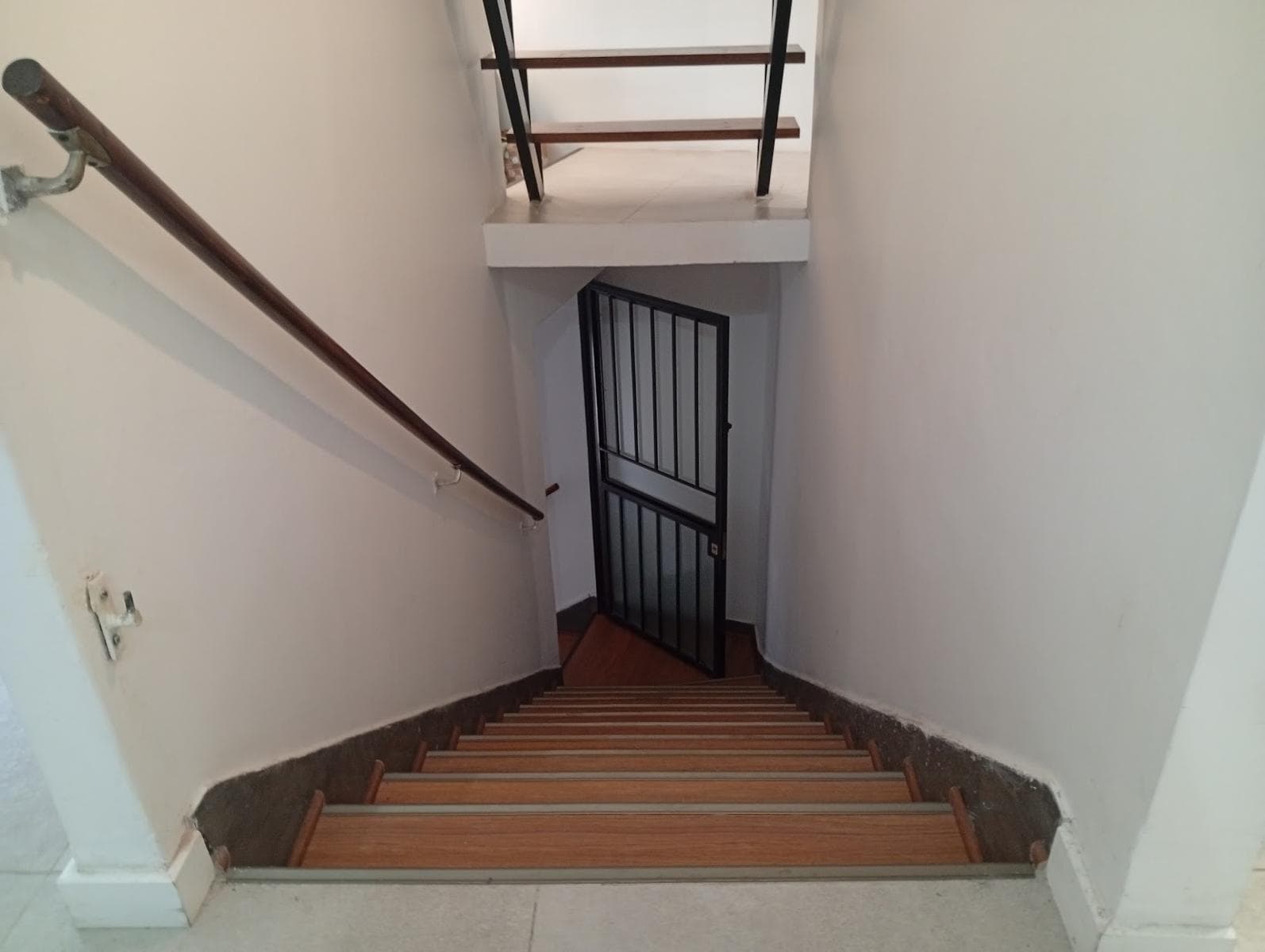 For Sale: Townhouse in Villa Urquiza—4 rooms—2 stories—renovated—terrace