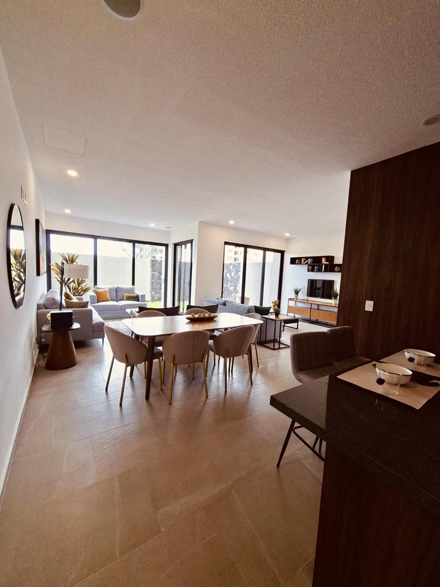 Ground-Floor Apartment with Garden and Option for 4 Bedrooms in Zaru, Querétaro