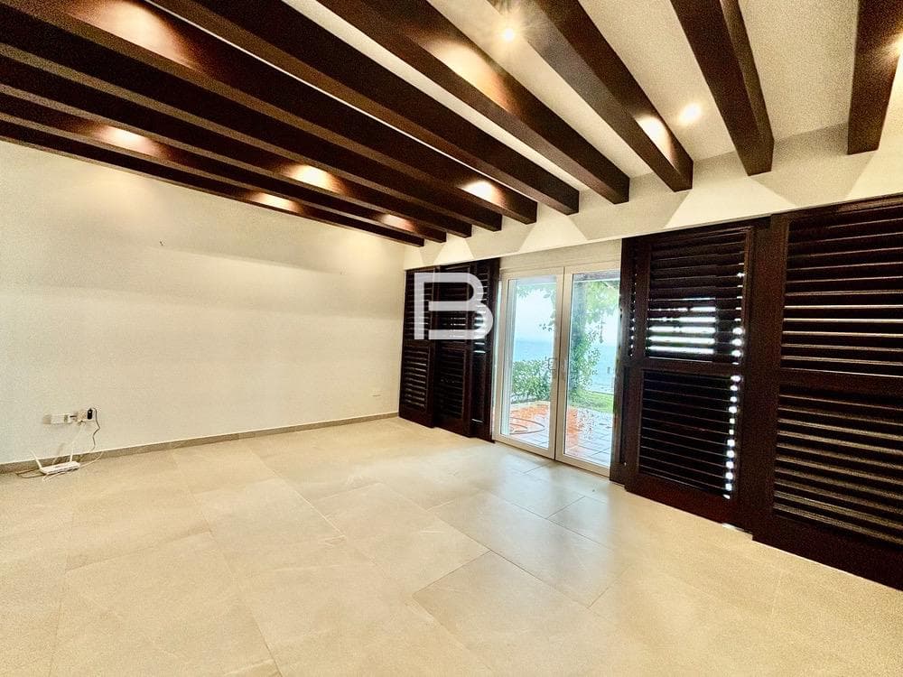 Isla Dorada: Unfurnished House for Rent