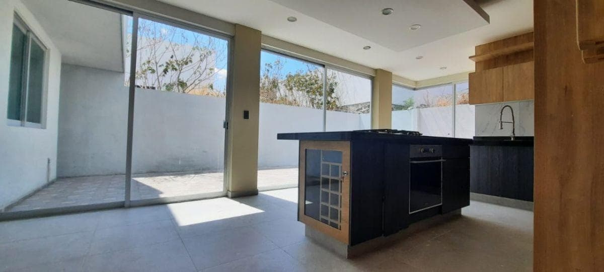 Fully Furnished House for Rent in Zibatá, Querétaro, with a Rooftop Garden