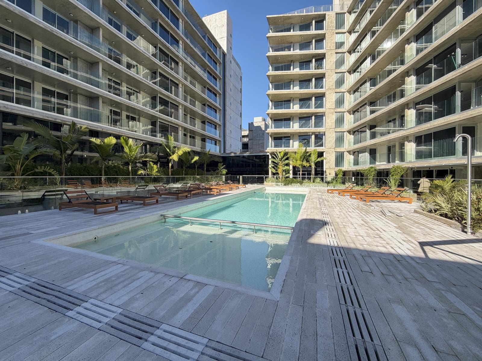 Brand-new 2-bedroom apartment with amenities in Pichincha