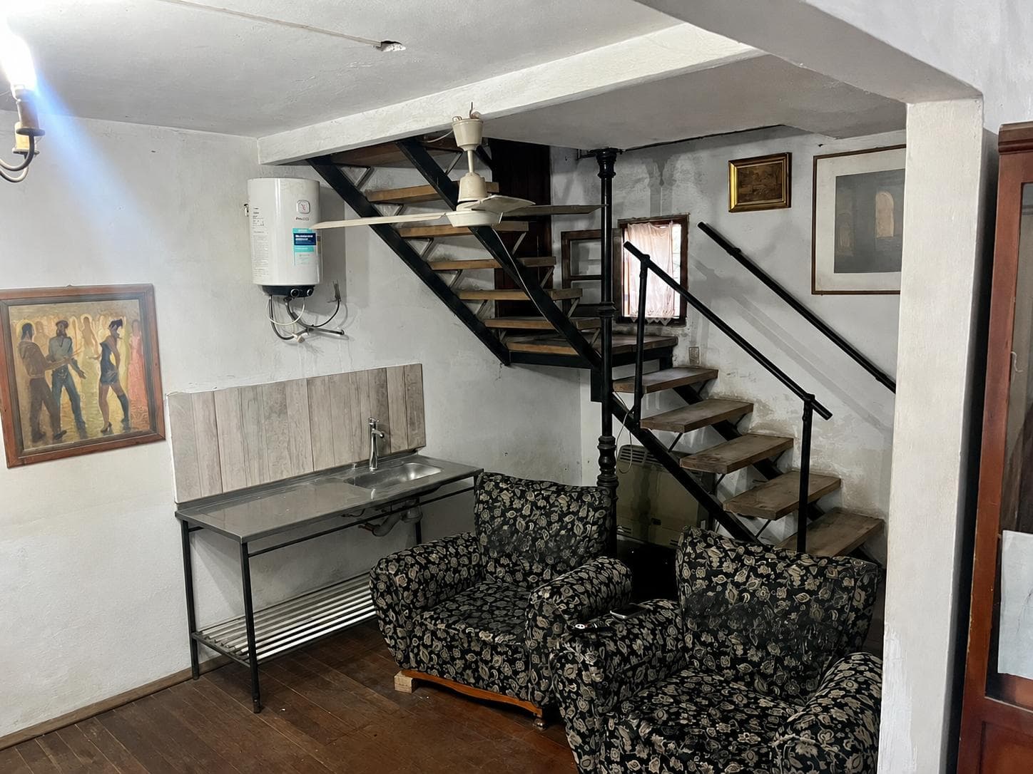 BULK SALE IN ALTA CORDOBA: HOUSE, 3 APARTMENTS, AND COMMERCIAL SPACE