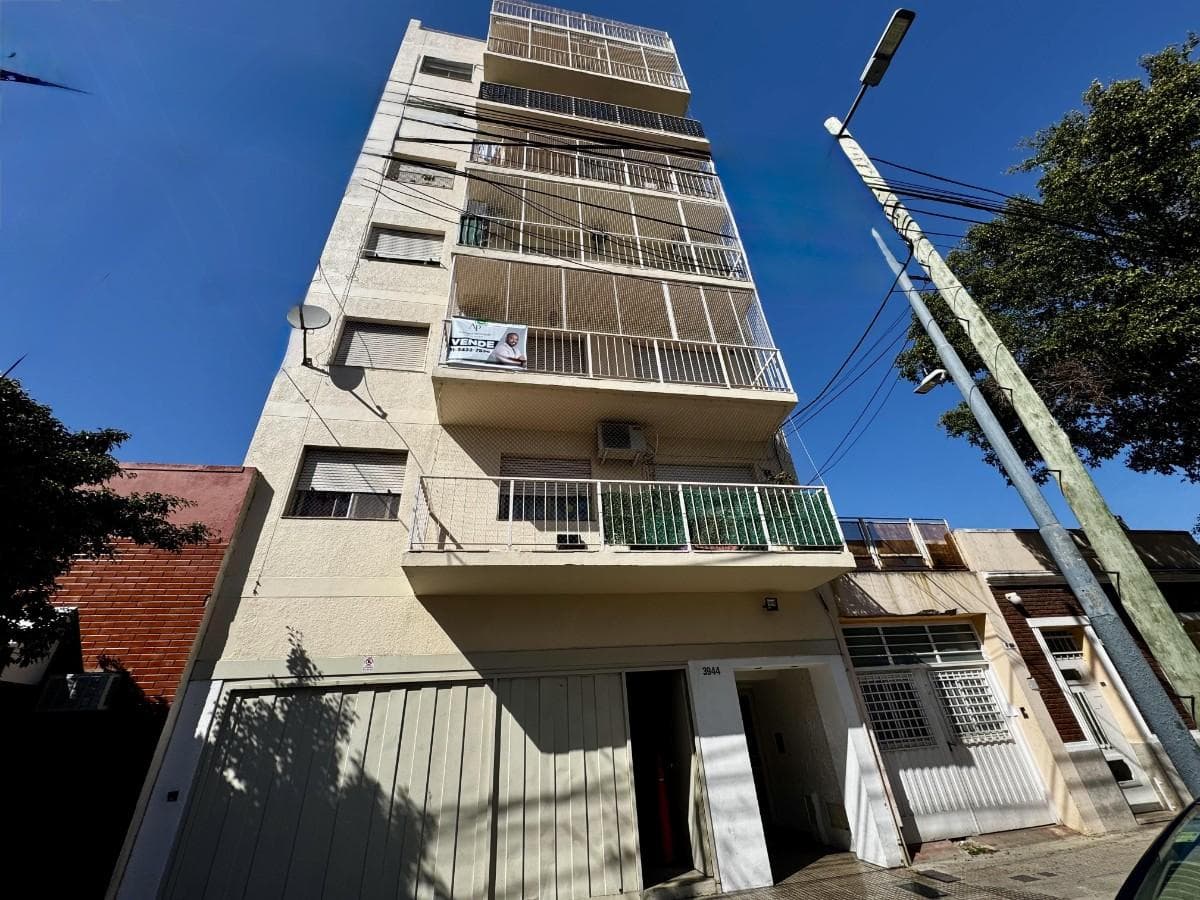 DEPARTAMENTO 2 AMBIENTES EN VENTA MONTE CASTRO TODO LUZ