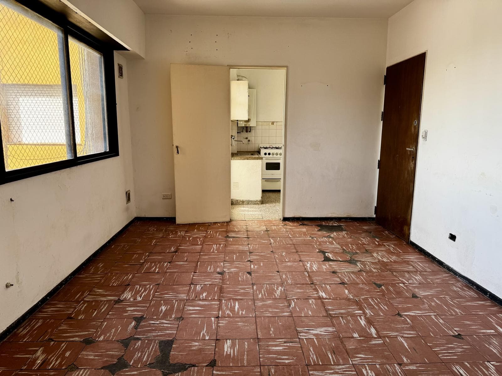 DEPARTAMENTO 2 AMBIENTES EN VENTA MONTE CASTRO TODO LUZ