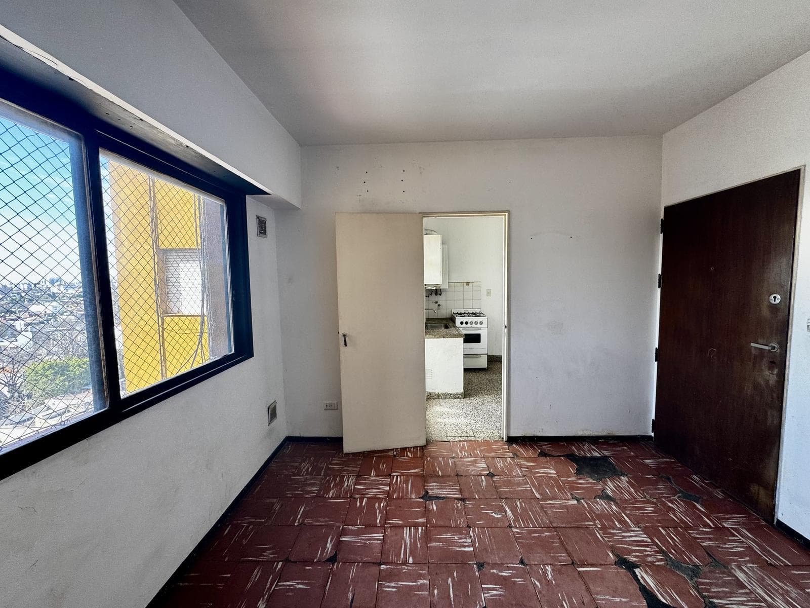 DEPARTAMENTO 2 AMBIENTES EN VENTA MONTE CASTRO TODO LUZ