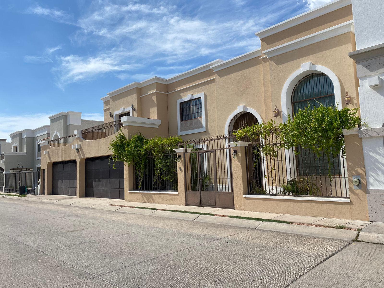 House for Sale in Western La Rioja