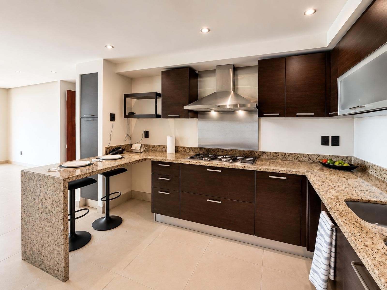 Apartment for Sale, 4 Bedrooms, Recently Remodeled/Furnished, SLS Novo Cancún, Puerto Cancún