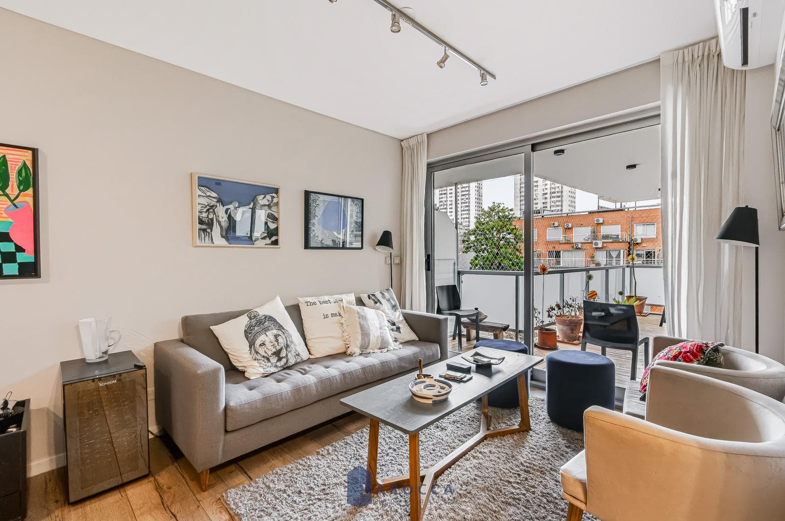 APARTMENT - FOR SALE - COLEGIALES - 3 ROOMS - BALCONY WITH GRILL - GARAGE