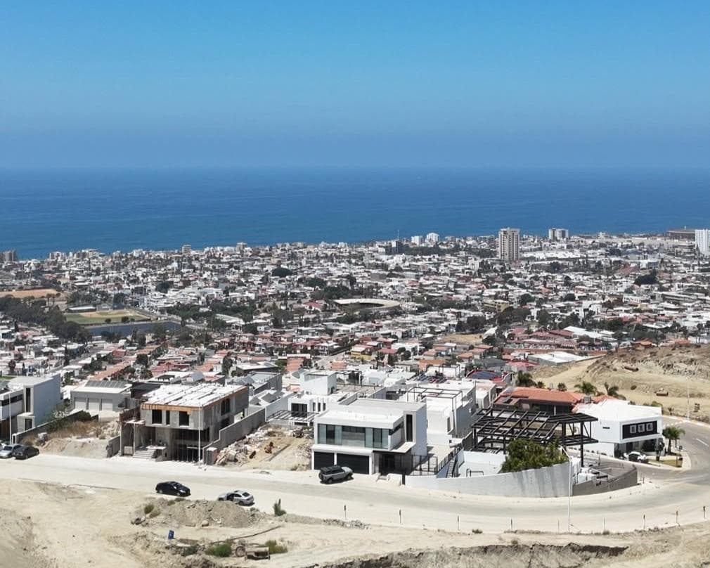 Ocean-View Lots in Playas de Tijuana