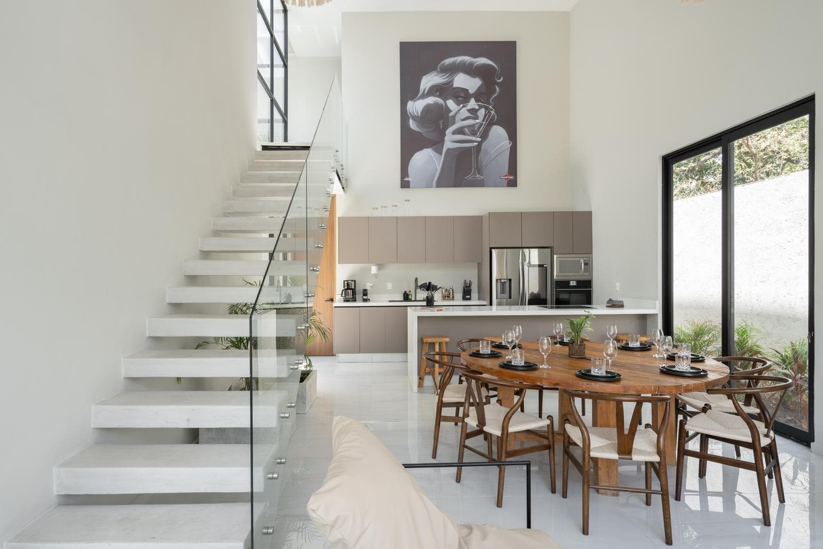 Sustainable Luxury with Water Self-Sufficiency and State-of-the-Art Electrical Technology: 2 Pools, a Rooftop, and Privacy