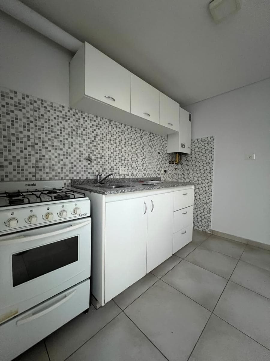 UPSCALE DUPLEX IN A COMPLEX WITH AN EXCELLENT LOCATION IN NQN