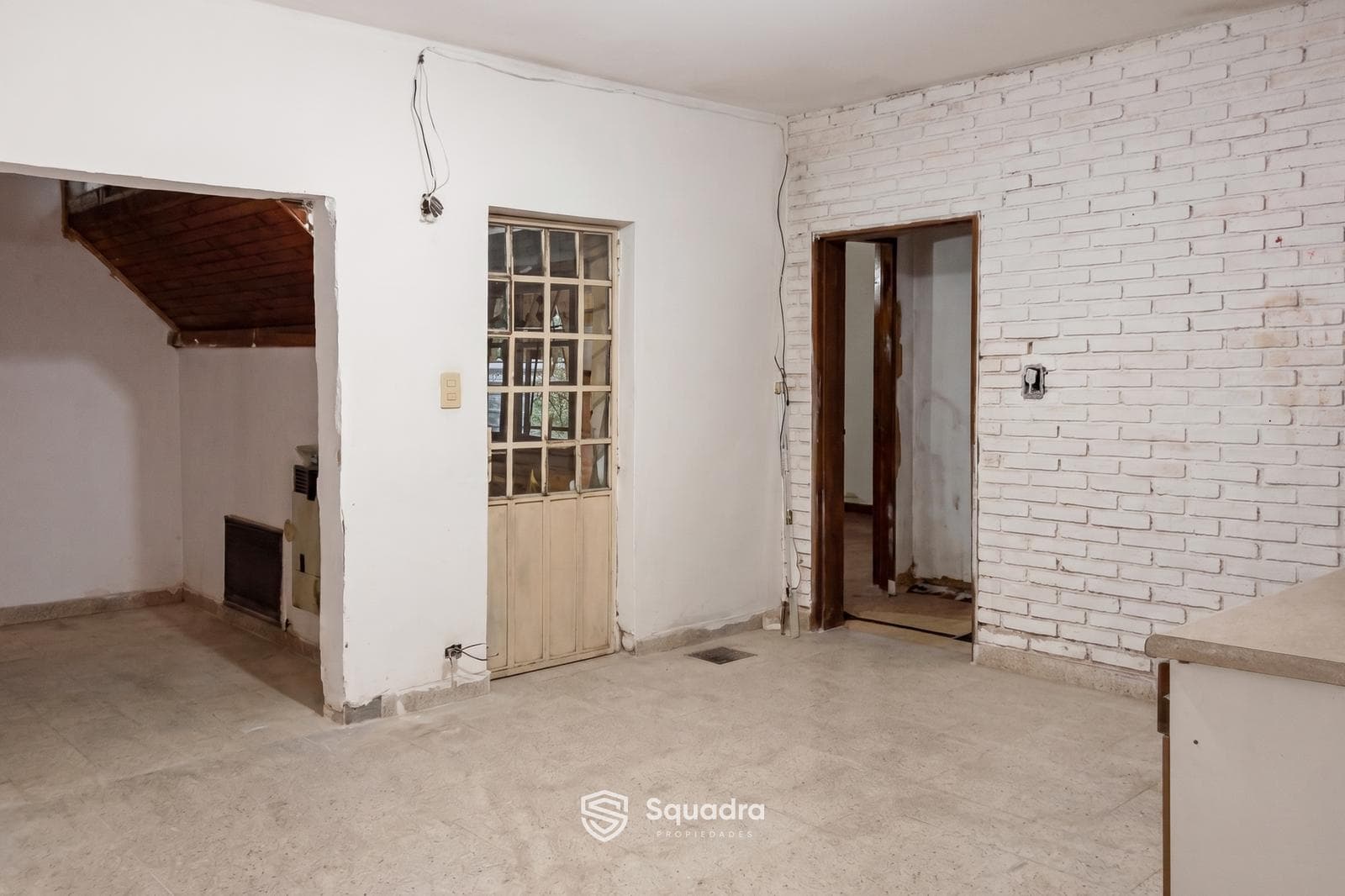 FOR SALE - Corridor-style apartment to renovate - Alberdi neighborhood, Rosario.