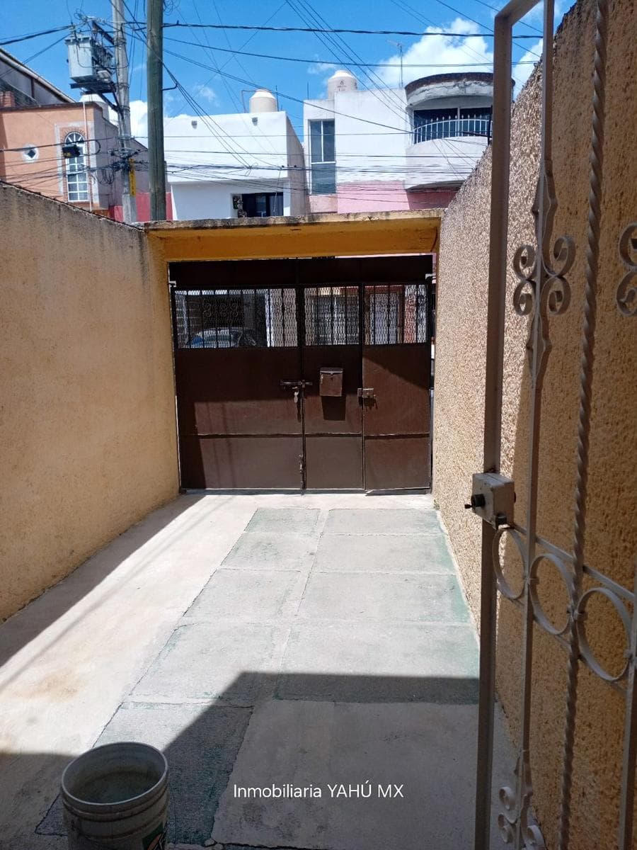 House in Los Heroes, Ecatepec