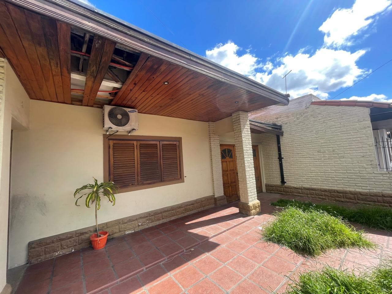 4-ROOM VILLA FOR SALE IN WILDE—GREAT OPPORTUNITY, QUALIFIES FOR A LOAN