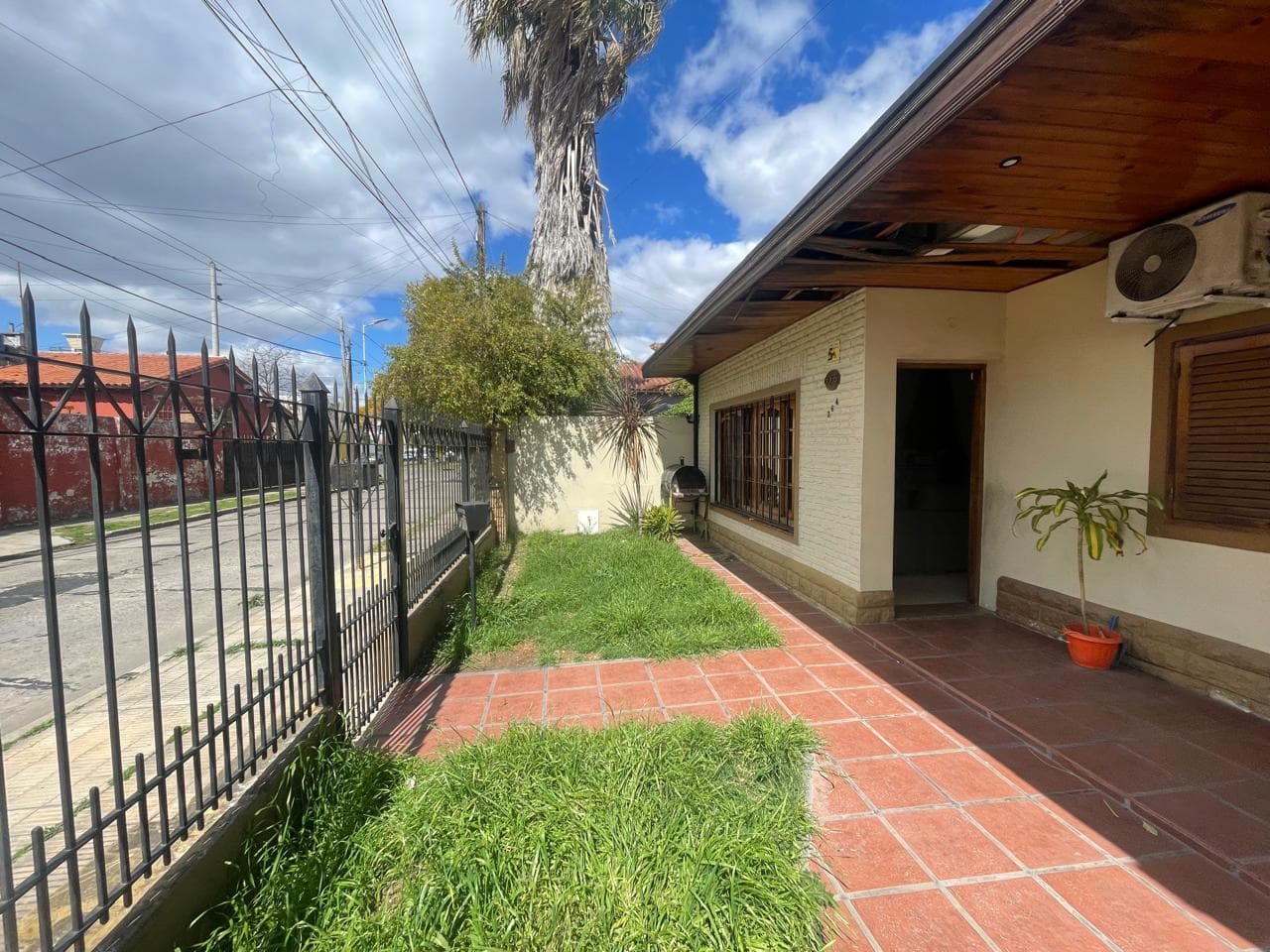 4-ROOM VILLA FOR SALE IN WILDE—GREAT OPPORTUNITY, QUALIFIES FOR A LOAN