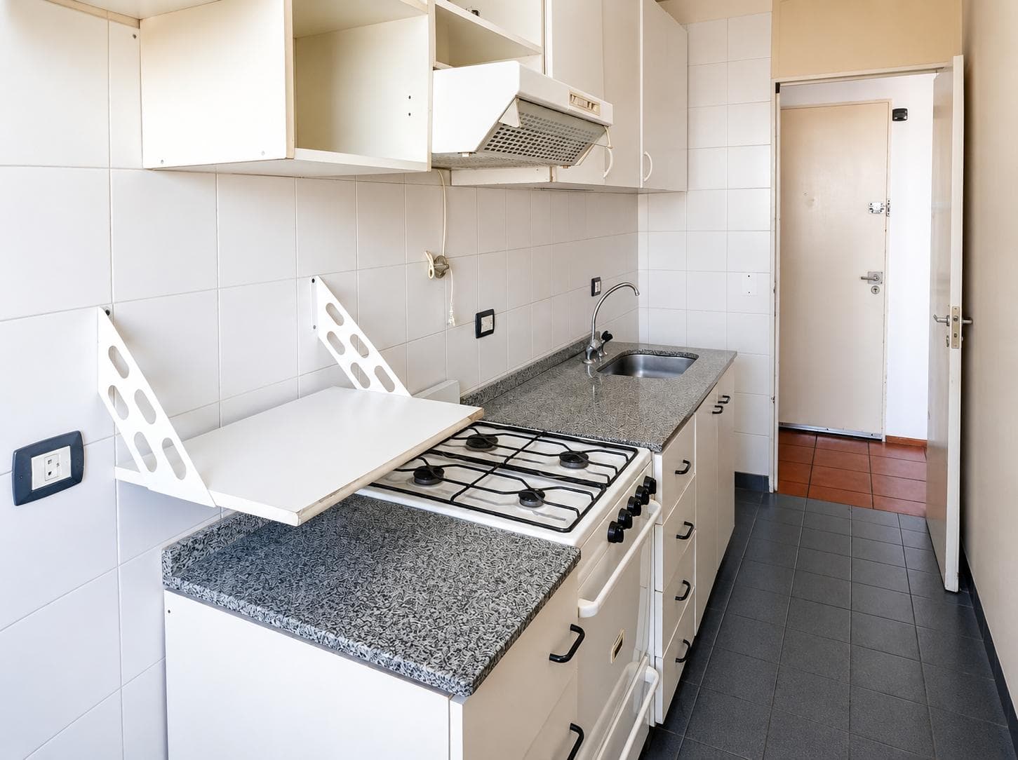 Apartment for sale with a balcony in the Pueyrredón Towers
