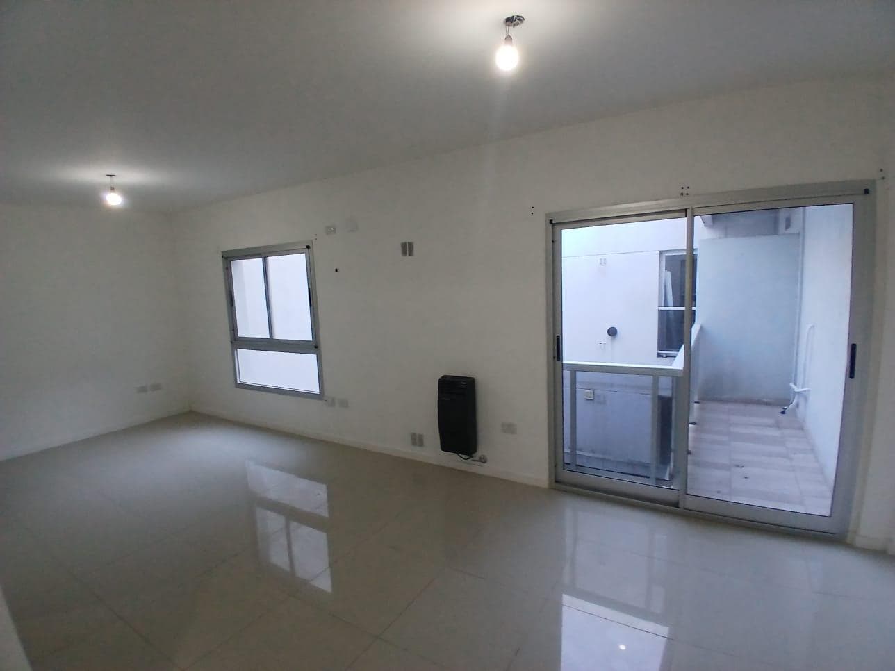 Studio apartment with garage. Villa Devoto