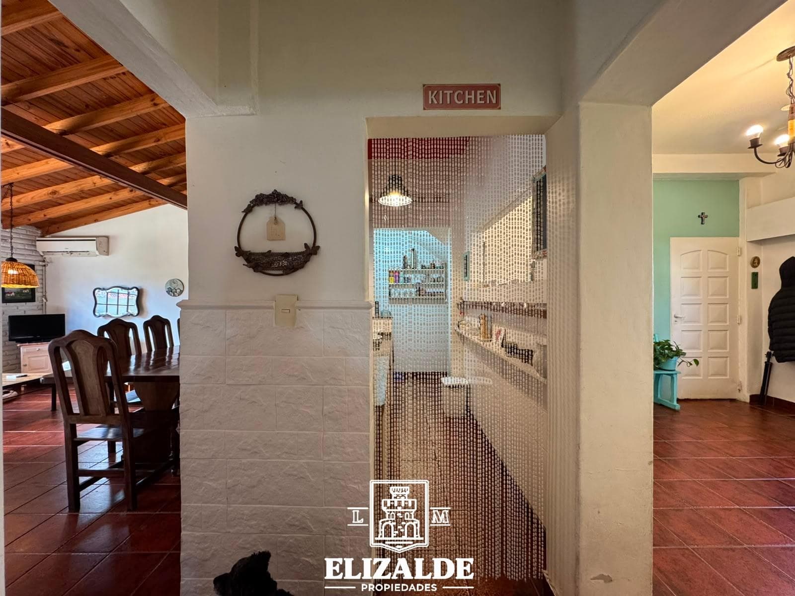 Alfredo Palacios and Av. Peron - 4-bedroom house with a large yard - For Sale - Victoria