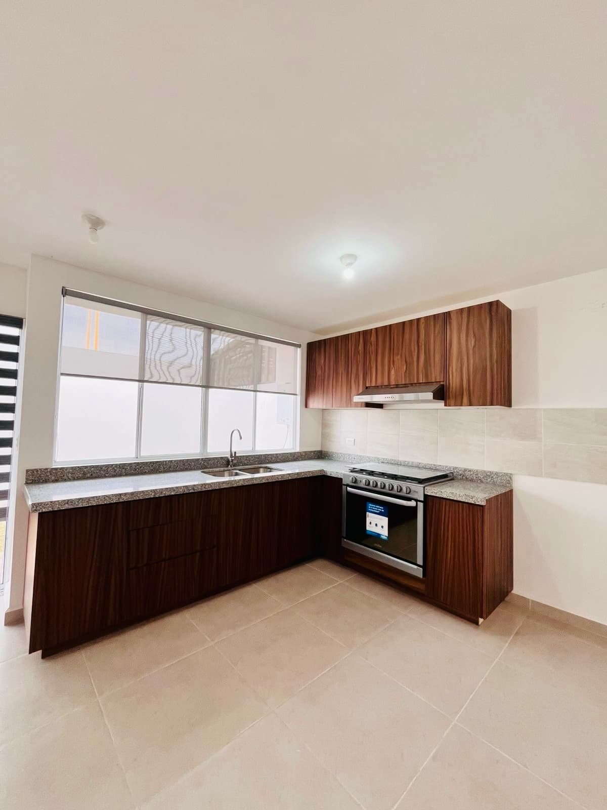 New House for Rent - Rancho Santa Monica - Caranday