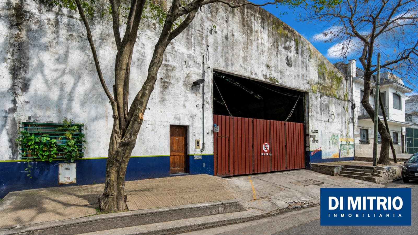La Boca, 701 m² Lot with Three Street Frontages