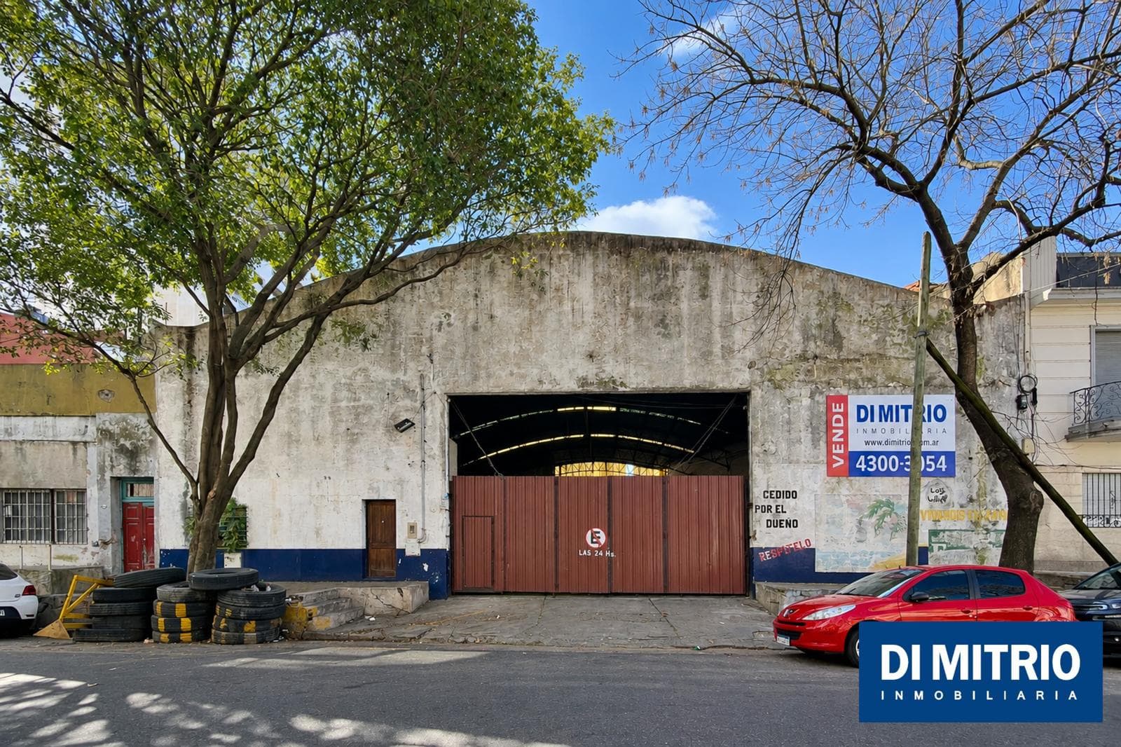 La Boca, 701 m² Lot with Three Street Frontages