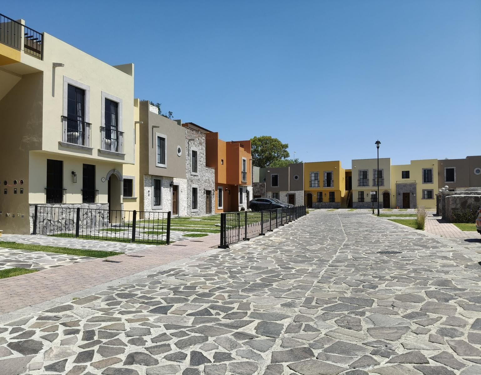 House for Sale in Portales Zirandaro, San Miguel de Allende, Guanajuato
