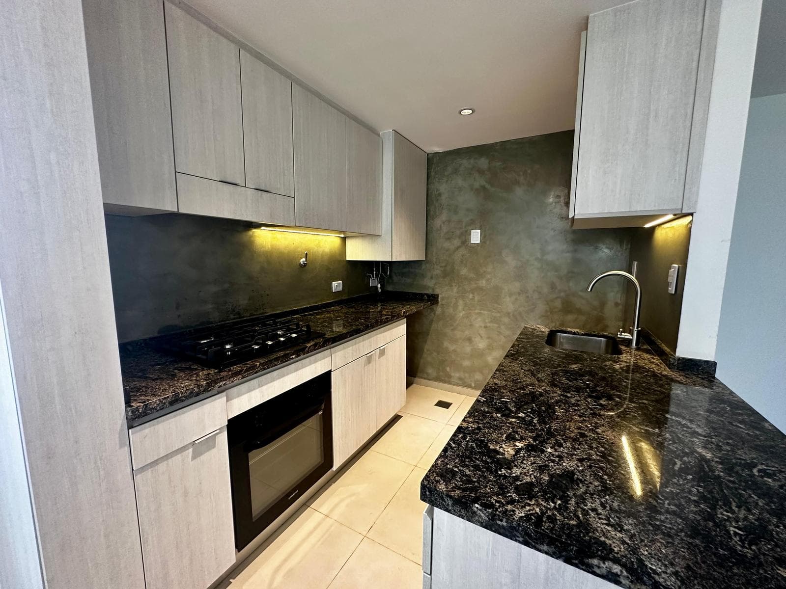 Studio apartment with amenities