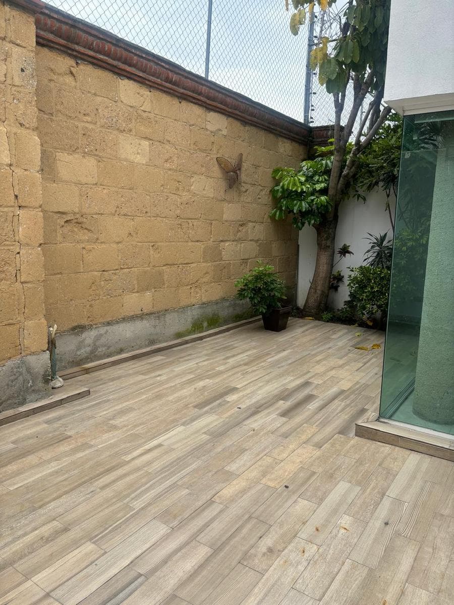 HOUSE FOR RENT IN THE ALTAVISTA LOMAS DE ANGELOPOLIS SUBDIVISION