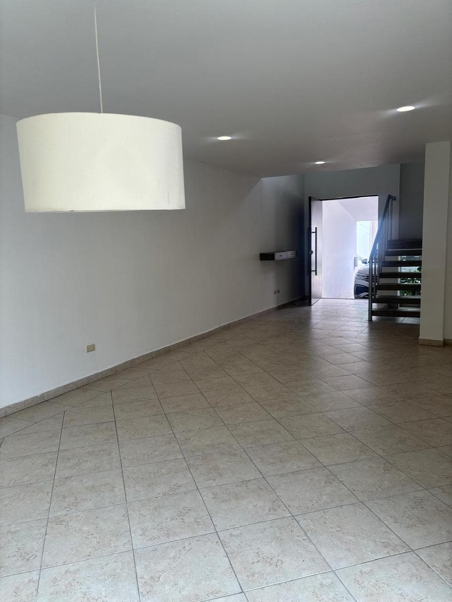 HOUSE FOR RENT IN THE ALTAVISTA LOMAS DE ANGELOPOLIS SUBDIVISION