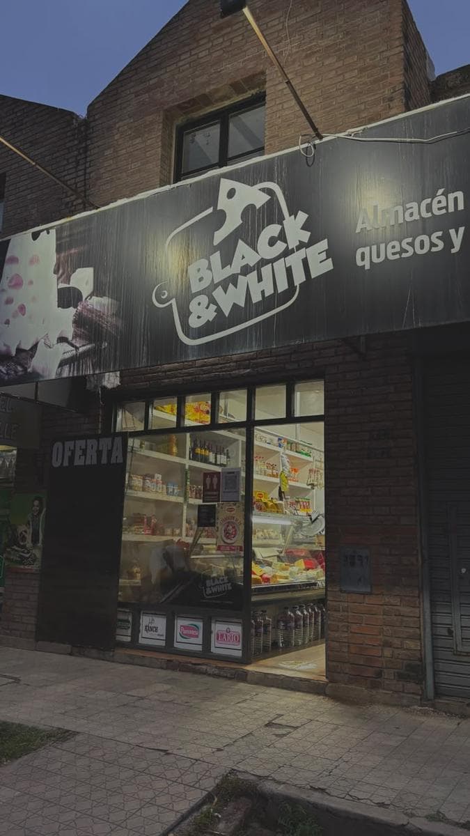 Business for Sale on Poeta Lugones Street