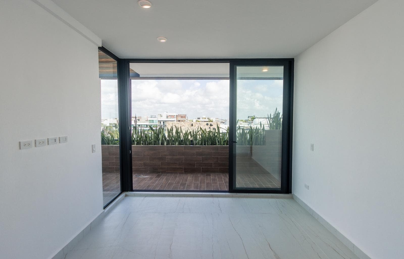 FOR SALE | 3-BEDROOM APARTMENT + PRIVATE POOL | PLAYA DEL CARMEN