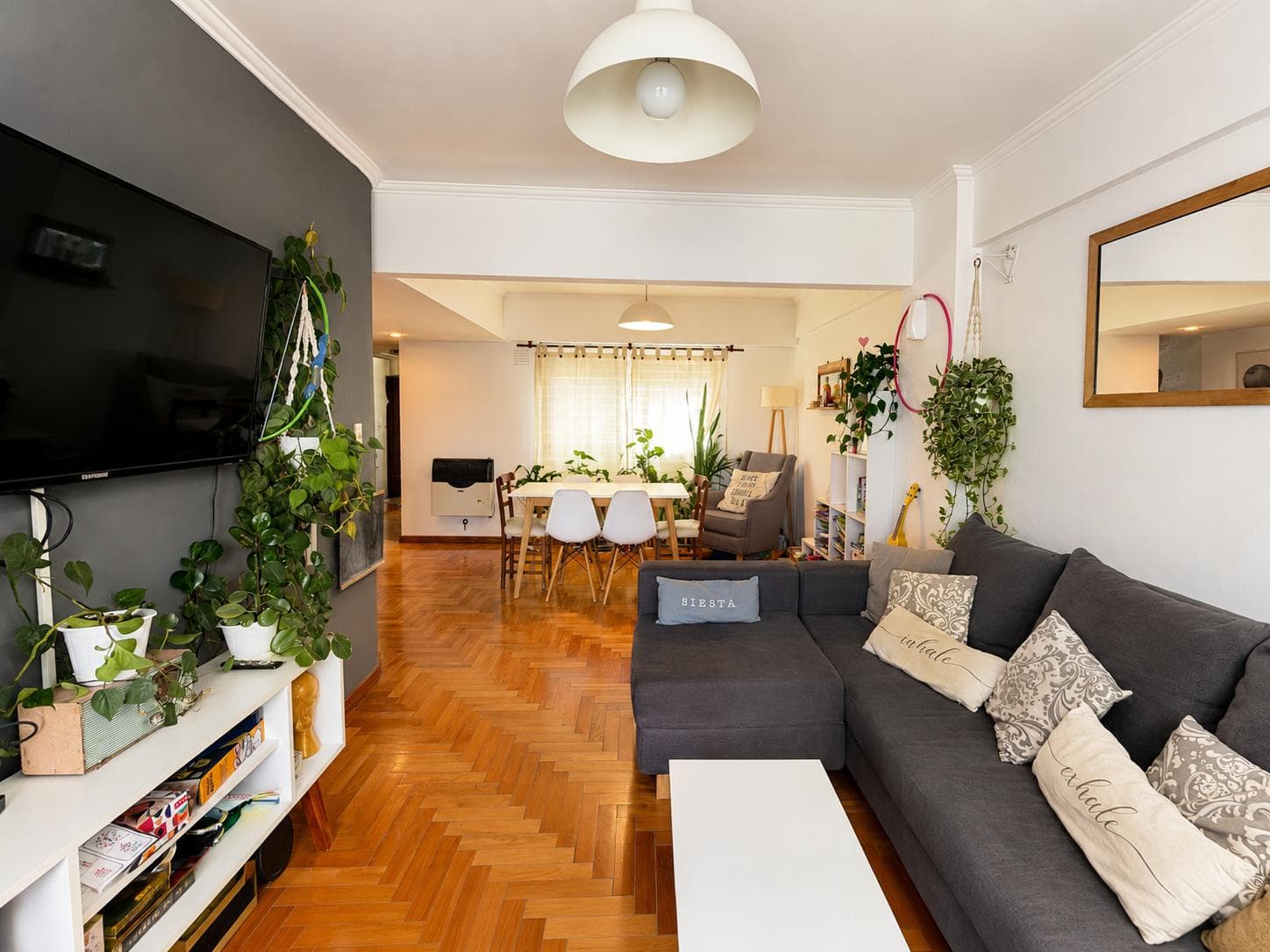 Apartment at 1900 Riobamba Street