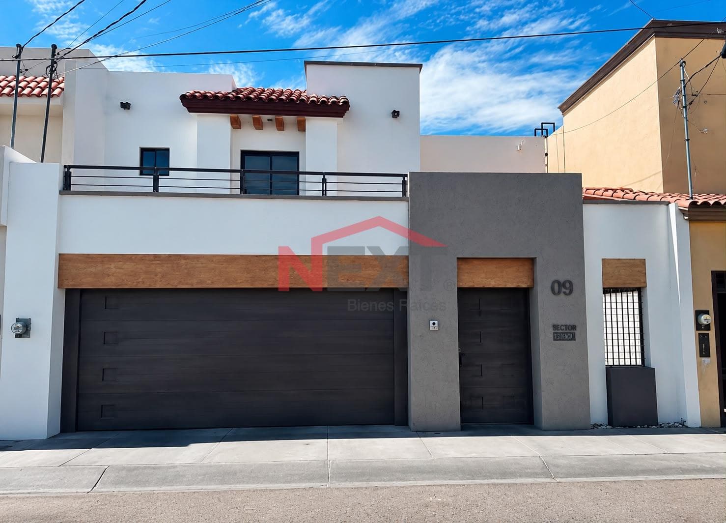 HOUSE FOR SALE IN CAPANARIO RESIDENCIAL