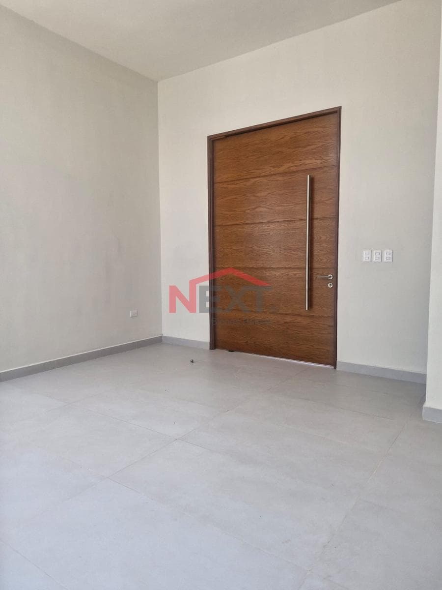 Single-Story House for Sale in El Campanario