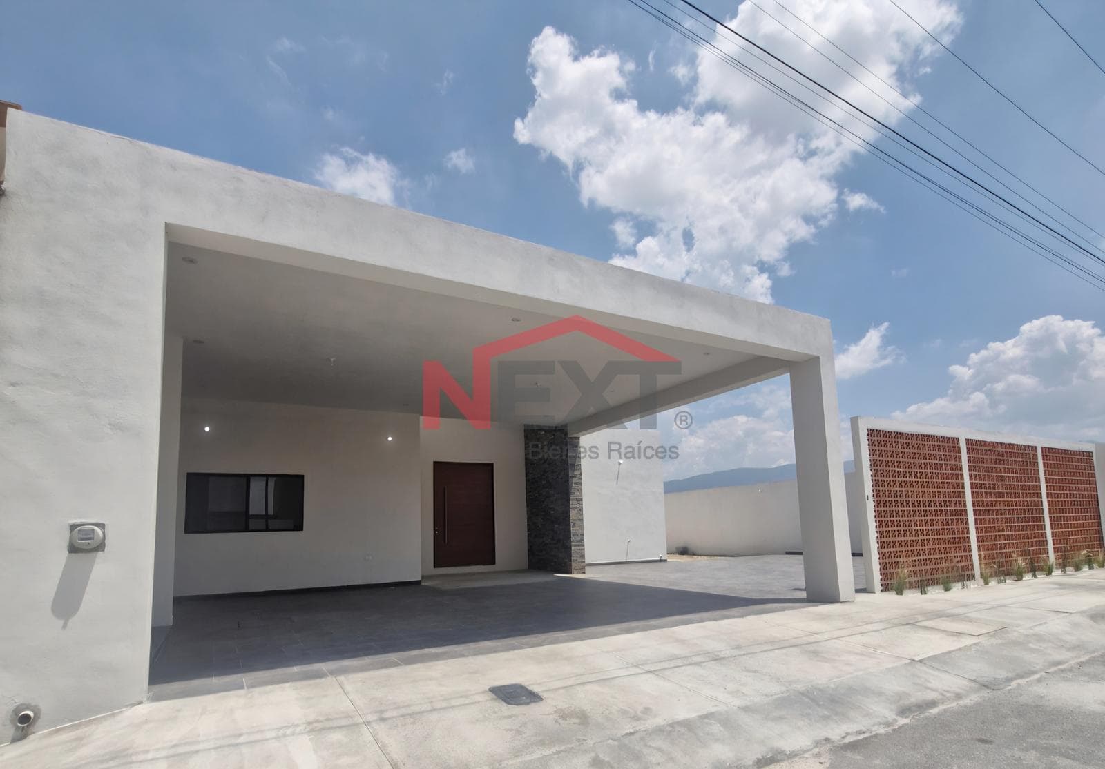 Single-Story House for Sale in El Campanario