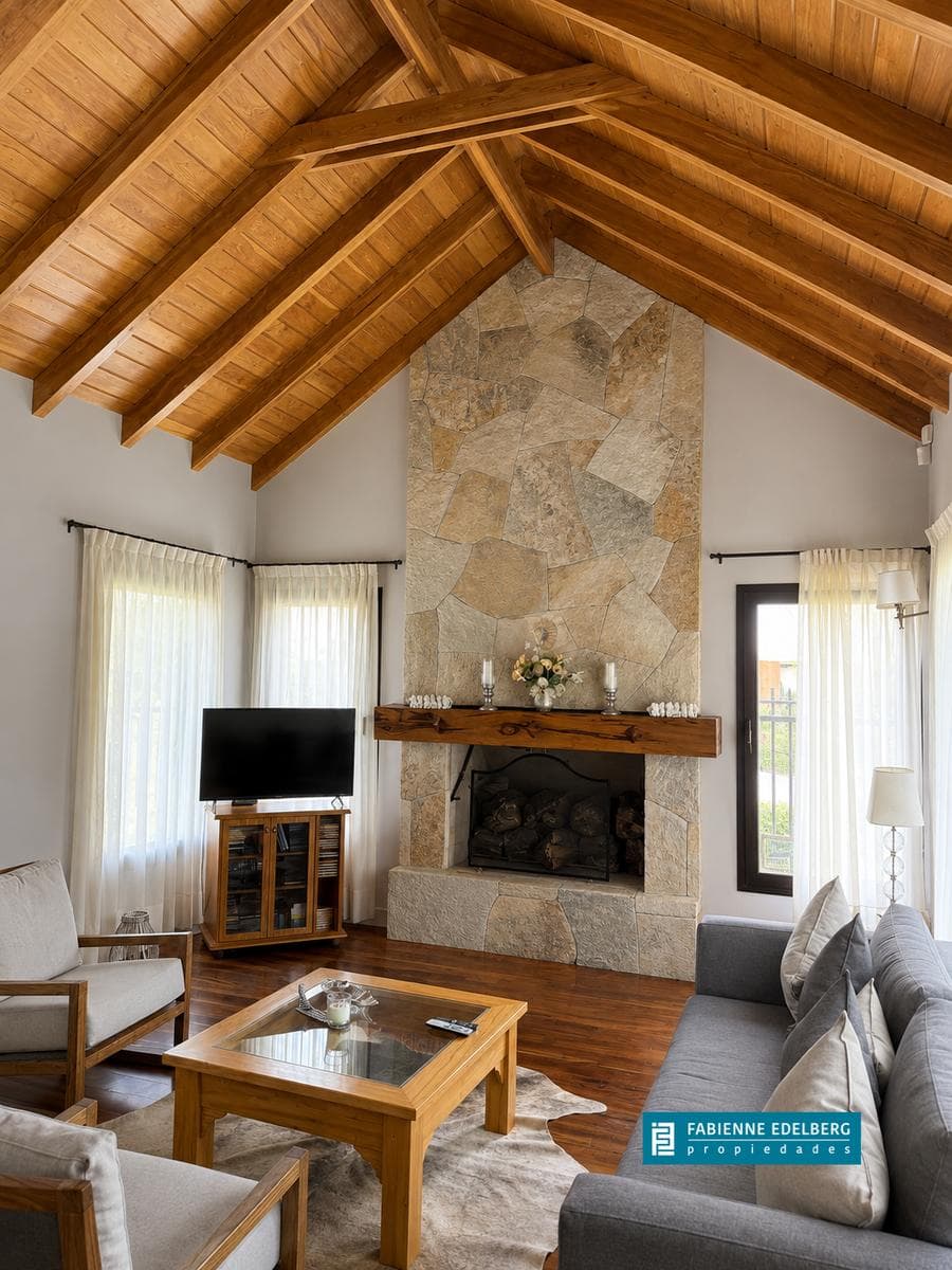 PREMIUM House in Downtown Brown at the corner of Coronel Diaz, San Martín de los Andes