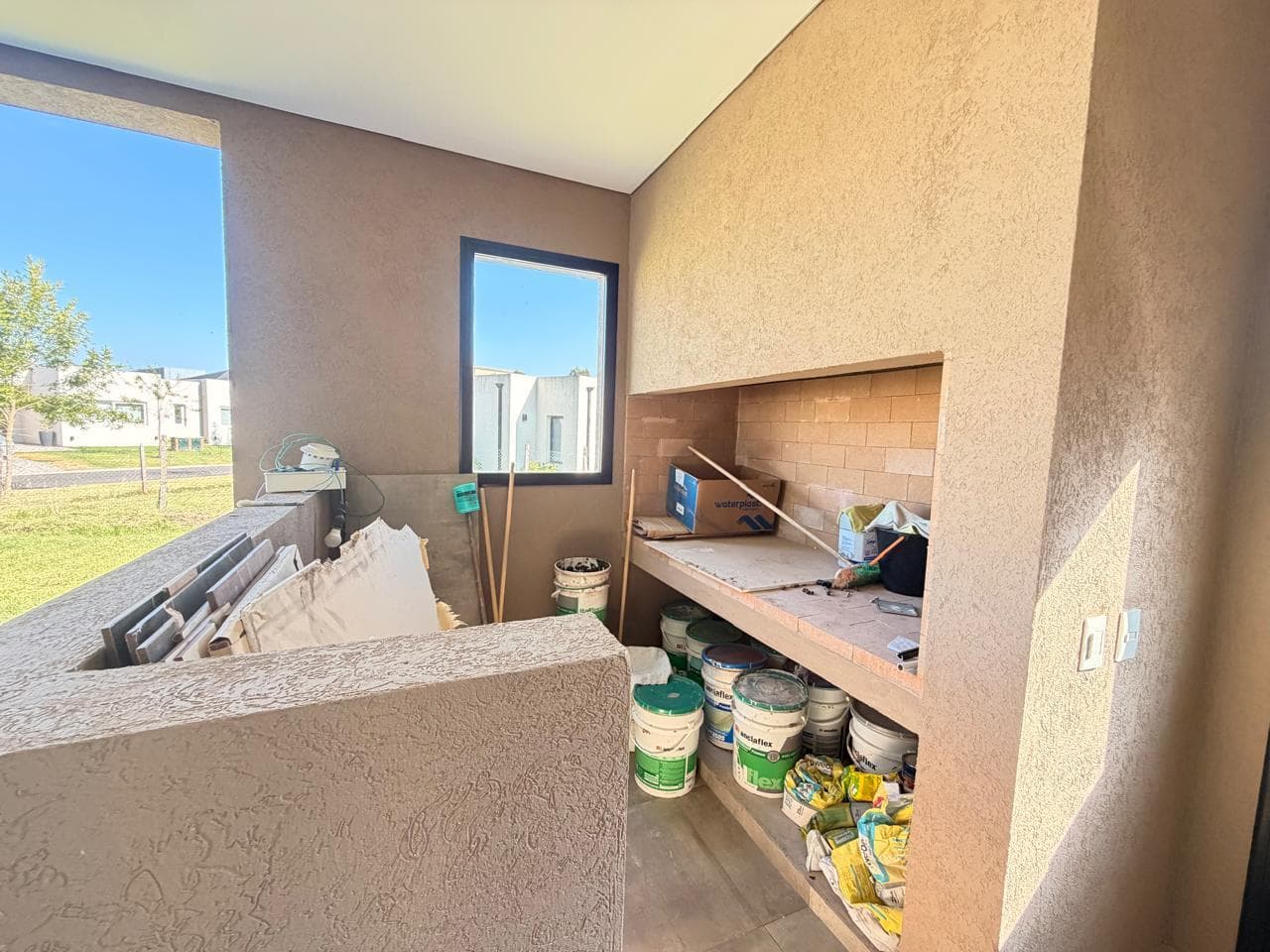 Single-story house for RENT on a central lot in Santo Tomás